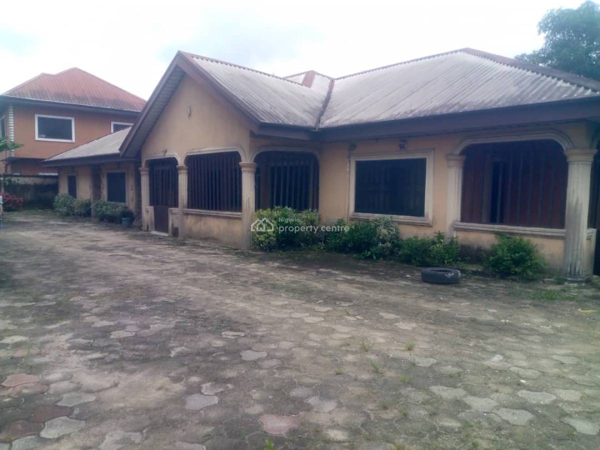 a 4 Bedroom Bungalow with an Inbuilt 1 Bedroom Flat Attached, Off Eneka Road, Rumuduru, Port Harcourt, Rivers, Semi-detached Bungalow for Rent