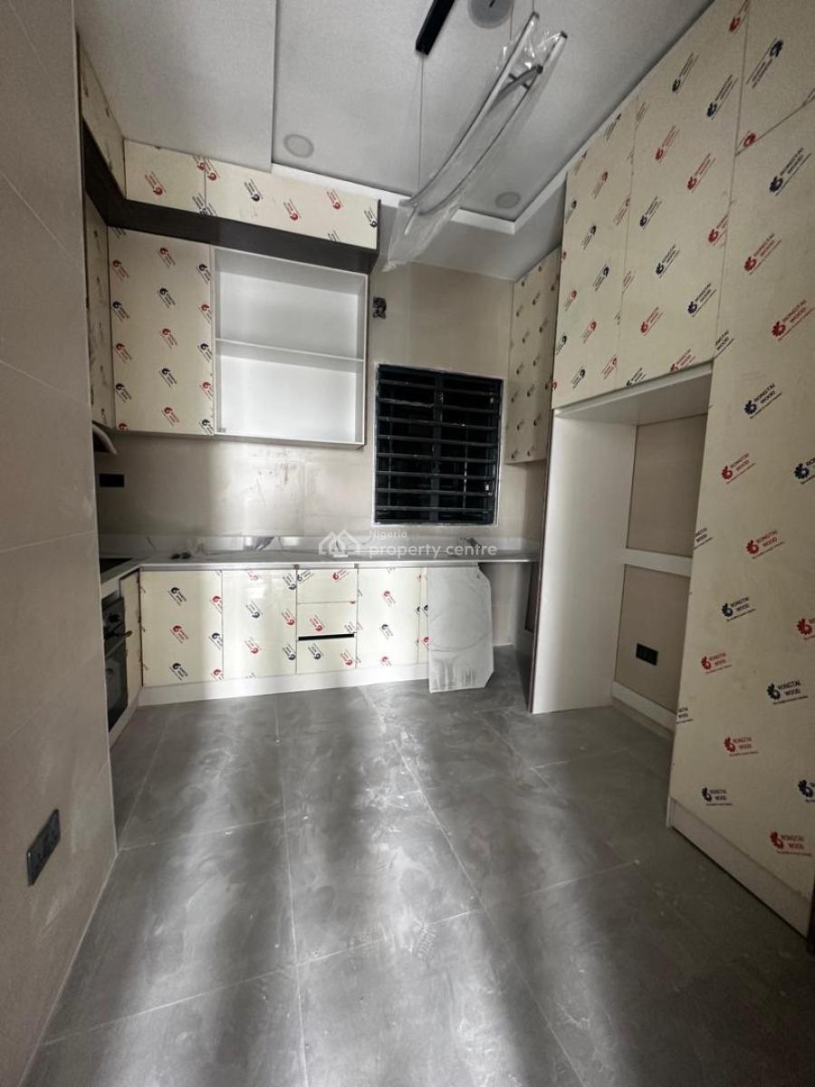 Luxury 3 Bedrooms Apartment, Admiralty, Lekki Phase 1, Lekki, Lagos, Flat / Apartment for Sale