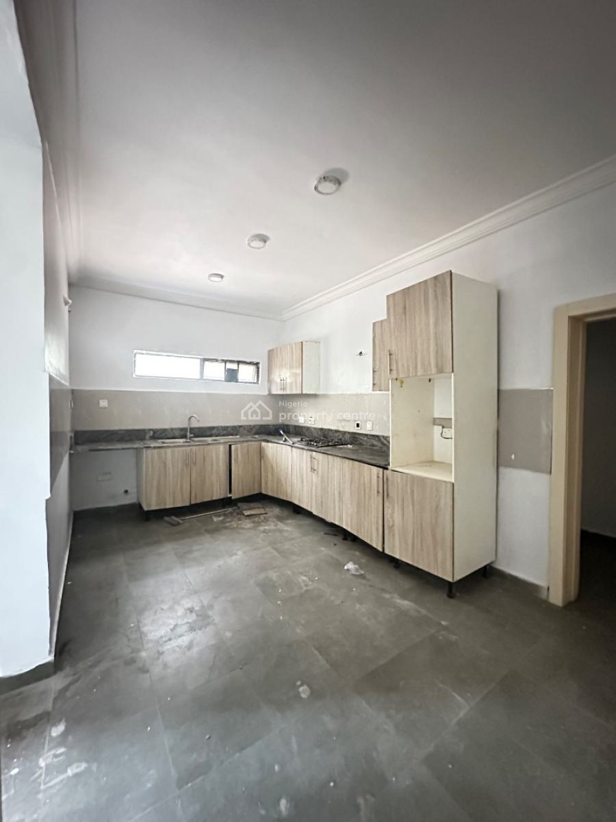 Standard 3 Bedroom Flat, Ikota, Lekki, Lagos, Flat / Apartment for Rent