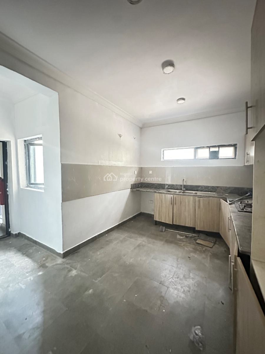 Standard 3 Bedroom Flat, Ikota, Lekki, Lagos, Flat / Apartment for Rent