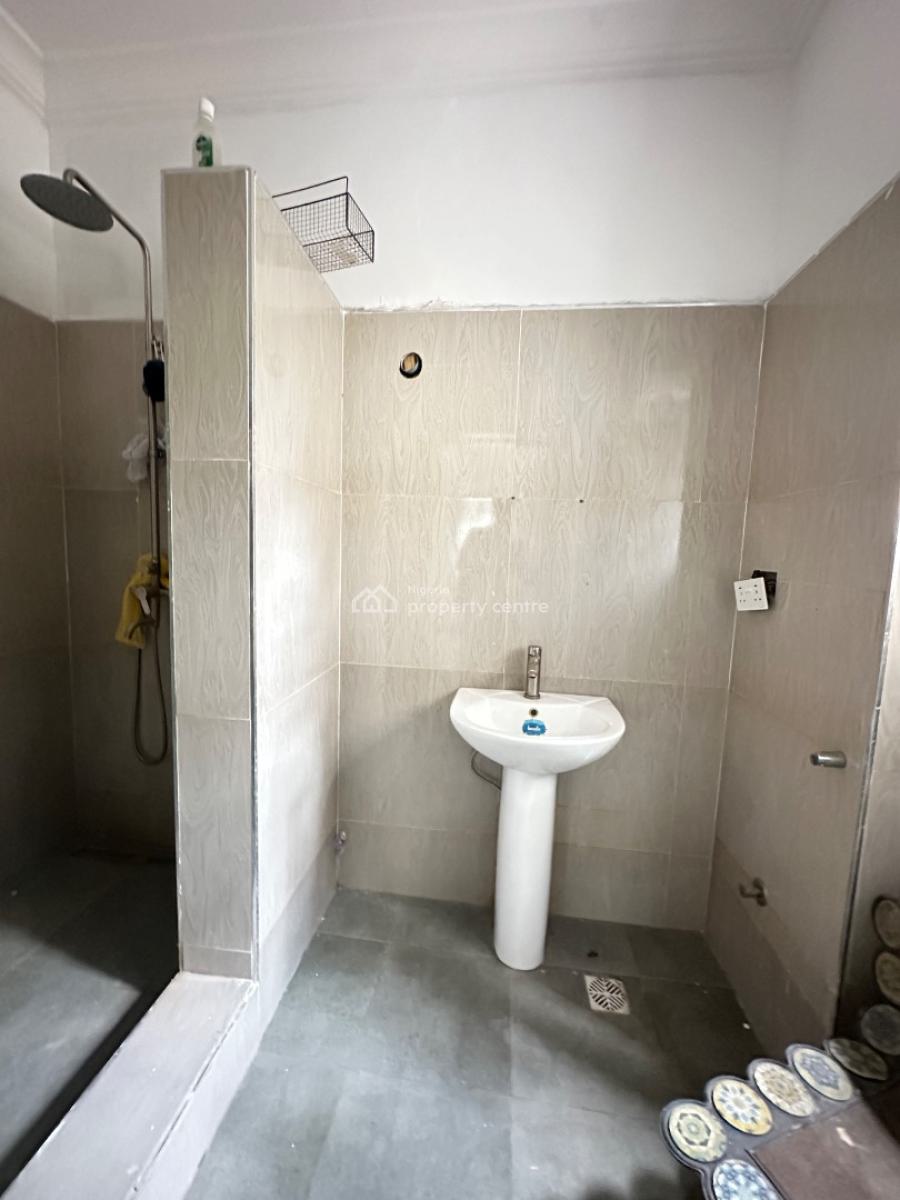 Standard 3 Bedroom Flat, Ikota, Lekki, Lagos, Flat / Apartment for Rent
