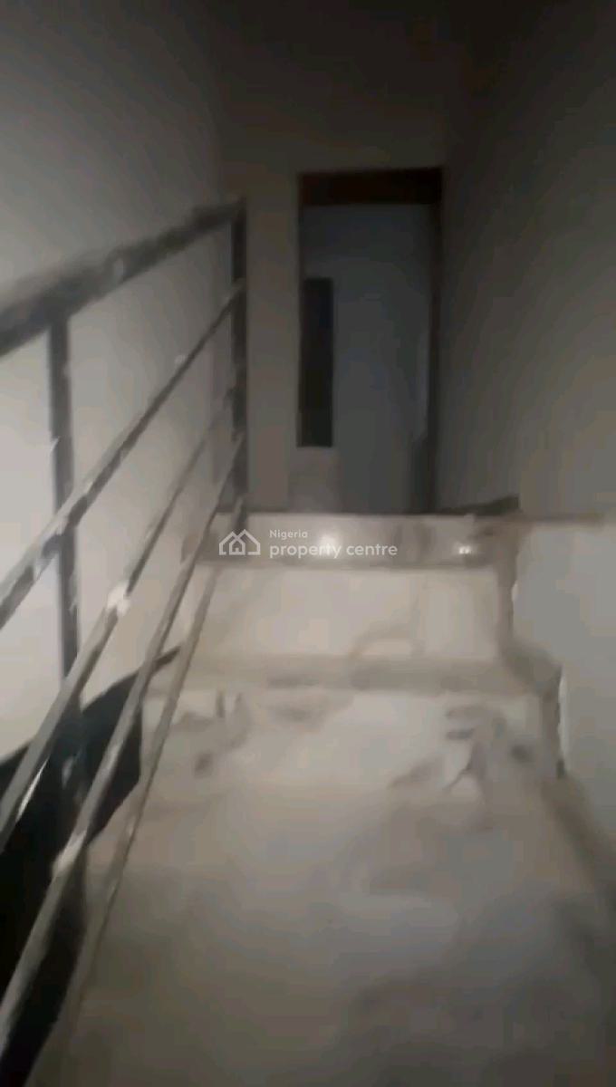 Executive 2 Bedroom Duplex with an Open Plan Kitchen, Off Apata Street, Shomolu, Lagos, Detached Duplex for Rent