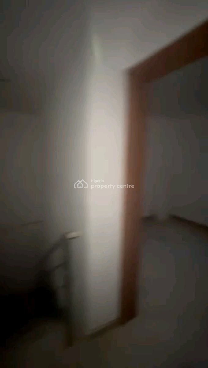 Executive 2 Bedroom Duplex with an Open Plan Kitchen, Off Apata Street, Shomolu, Lagos, Detached Duplex for Rent