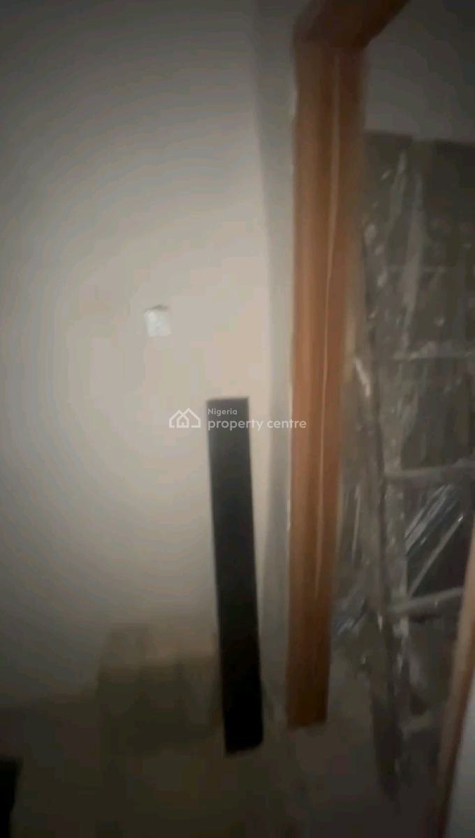 Executive 2 Bedroom Duplex with an Open Plan Kitchen, Off Apata Street, Shomolu, Lagos, Detached Duplex for Rent