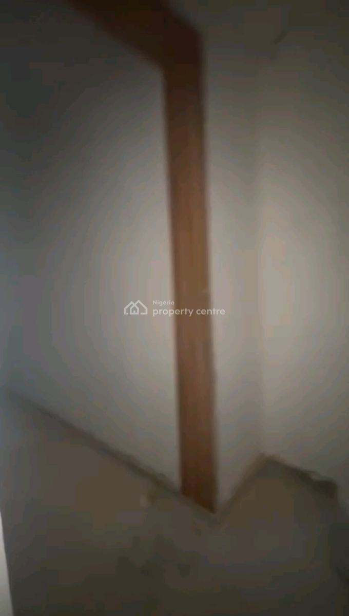 Executive 2 Bedroom Duplex with an Open Plan Kitchen, Off Apata Street, Shomolu, Lagos, Detached Duplex for Rent