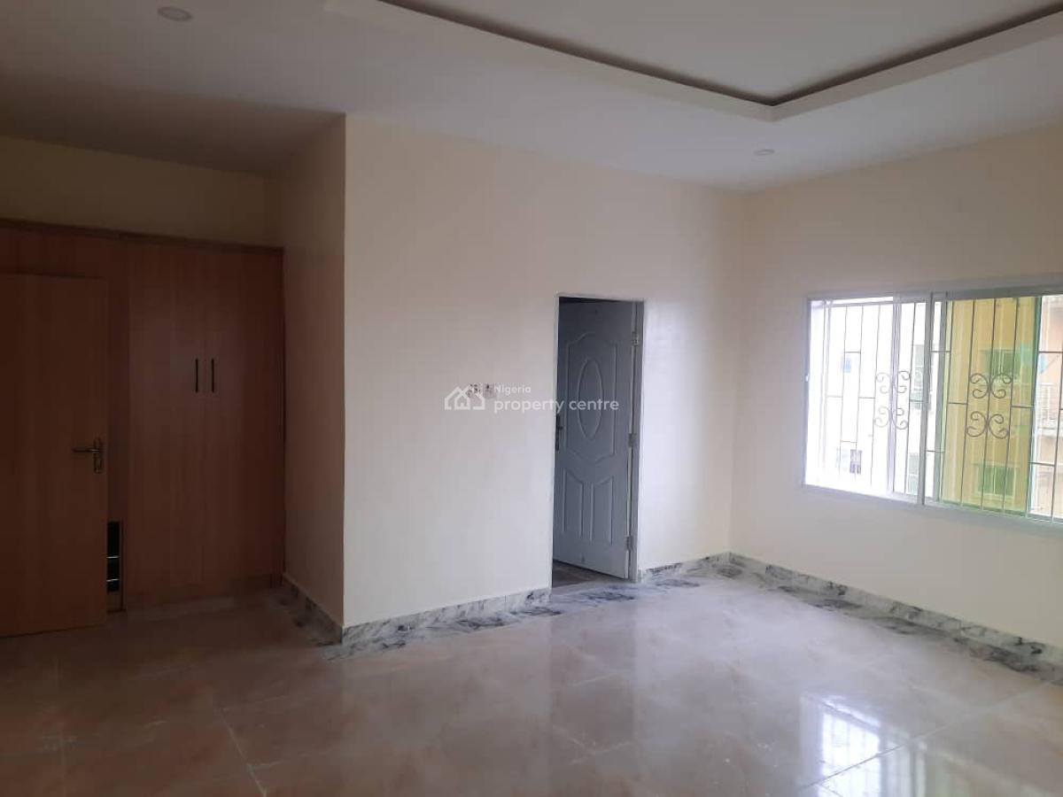 a Beutiful 2-bedroom Flat (rooms Ensuite) with a Guest Toilet, Lekki Gardens Paradise 3, Chevron Drive, Lekki, Lagos, Flat / Apartment for Rent