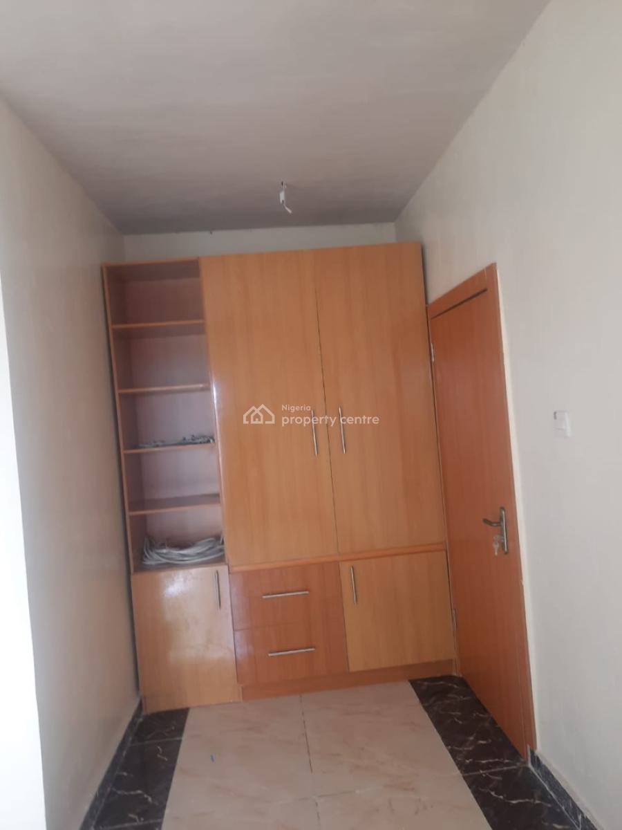 a Beutiful 2-bedroom Flat (rooms Ensuite) with a Guest Toilet, Lekki Gardens Paradise 3, Chevron Drive, Lekki, Lagos, Flat / Apartment for Rent