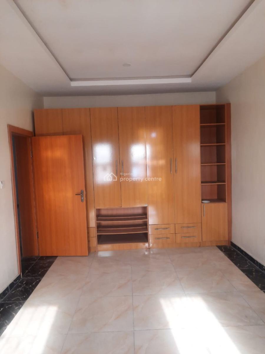 a Beutiful 2-bedroom Flat (rooms Ensuite) with a Guest Toilet, Lekki Gardens Paradise 3, Chevron Drive, Lekki, Lagos, Flat / Apartment for Rent