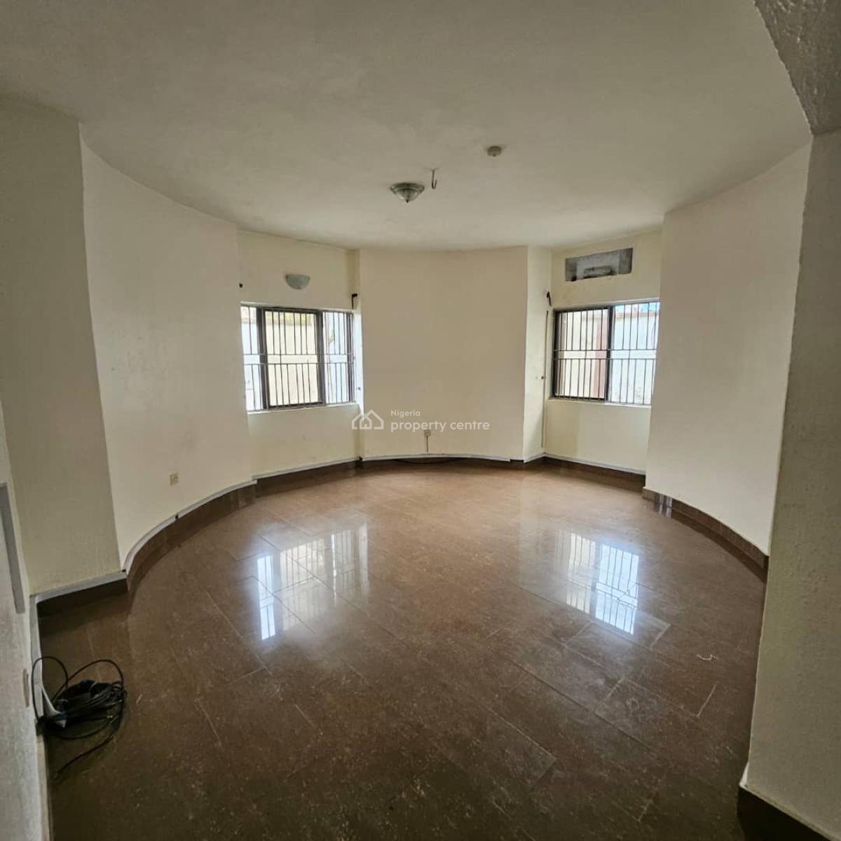 Property @ Magodo Phrase 2 Gra  =old House But Ma, Gra Phase 2, Magodo, Lagos, Semi-detached Duplex for Rent