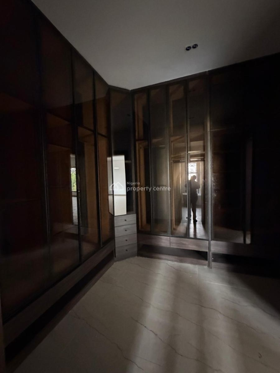 7 Bedrooms Fully Detached Maisonette., Maitama District, Abuja, Detached Duplex for Sale