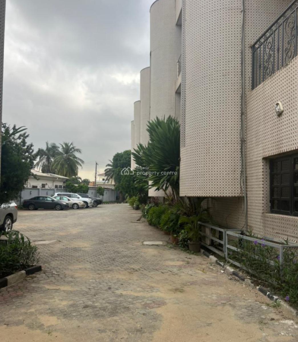 5 Bedroom Terraced Duplex for Corporate Office, Ikeja Gra, Ikeja, Lagos, Office Space for Rent