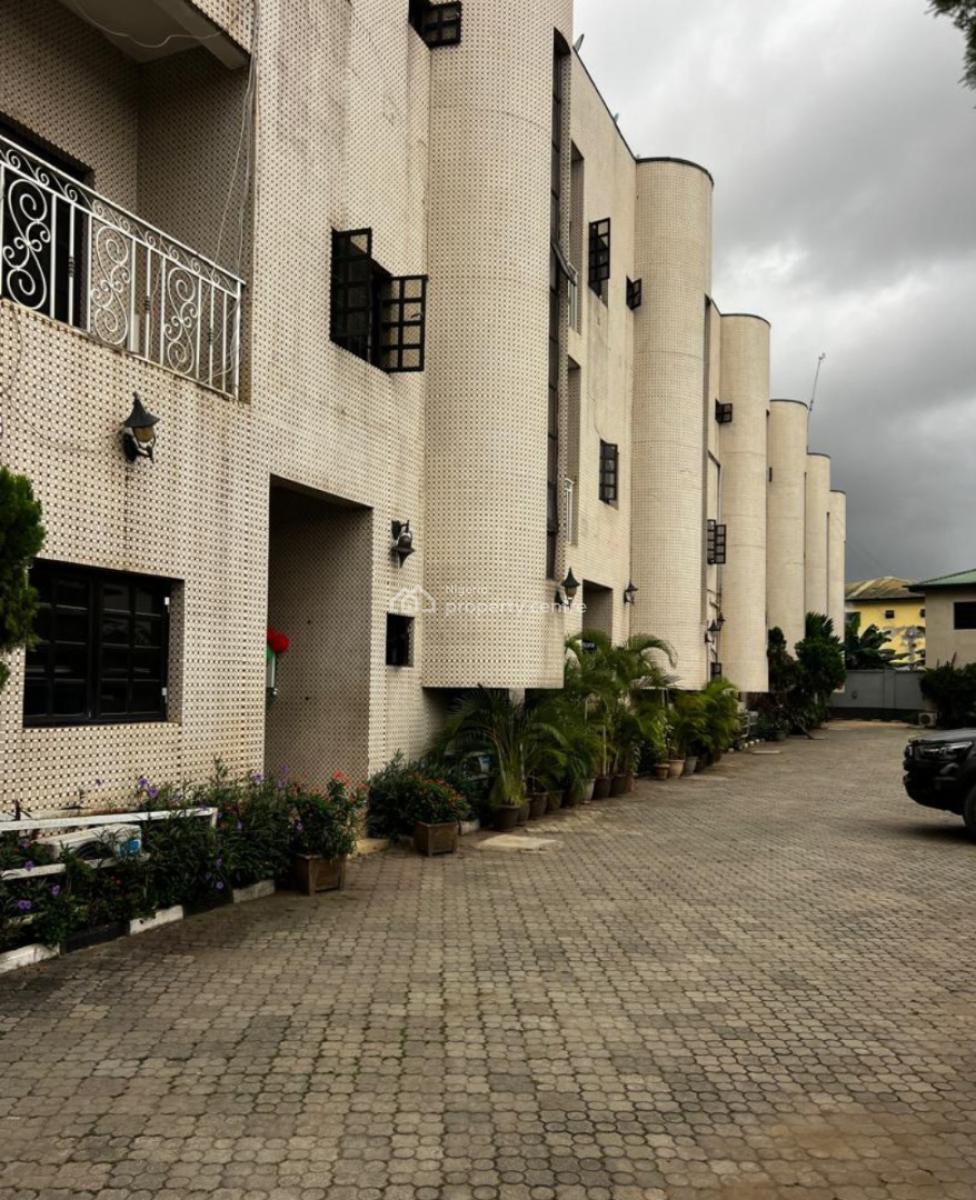 5 Bedroom Terraced Duplex for Corporate Office, Ikeja Gra, Ikeja, Lagos, Office Space for Rent