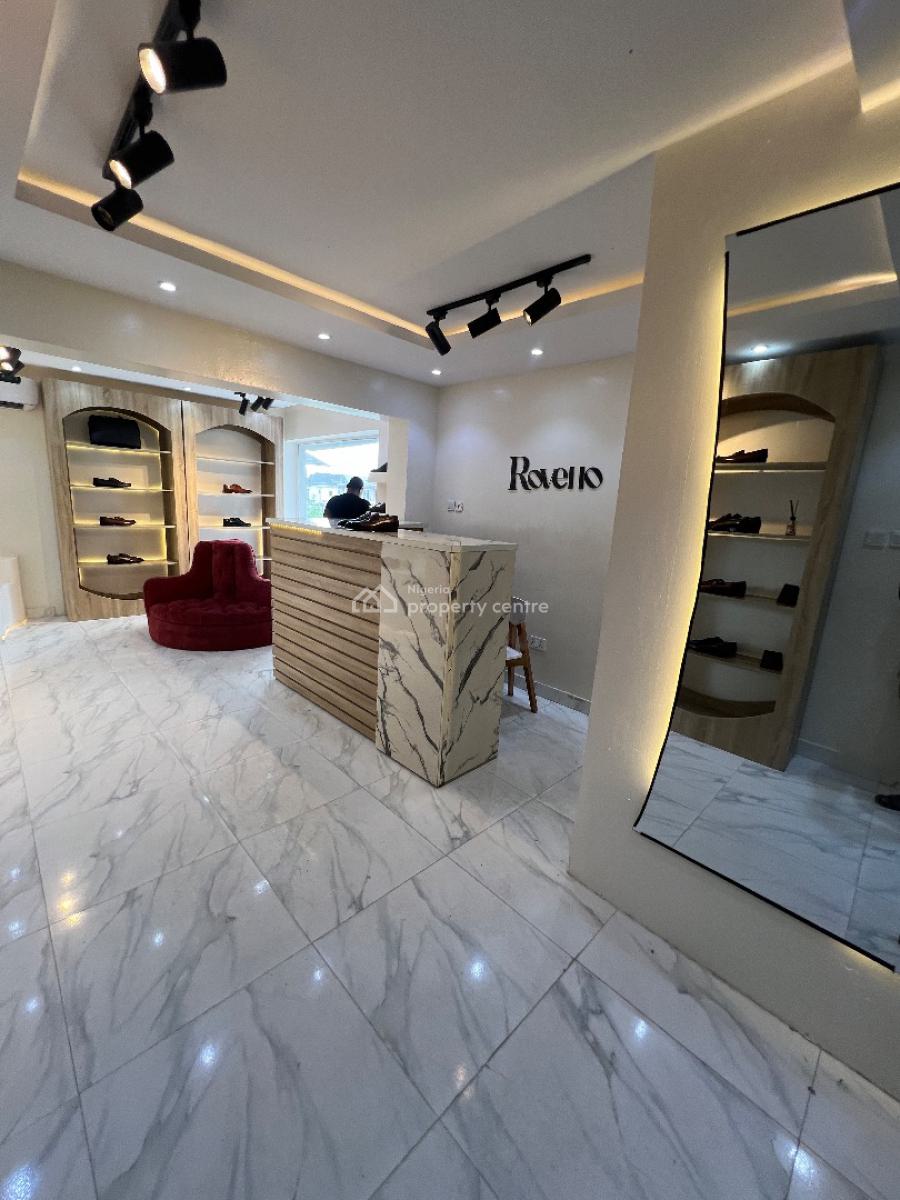 Shop Space Upstairs Facing The Road, Off Admiralty Way, Lekki Phase 1, Lekki, Lagos, Shop for Rent