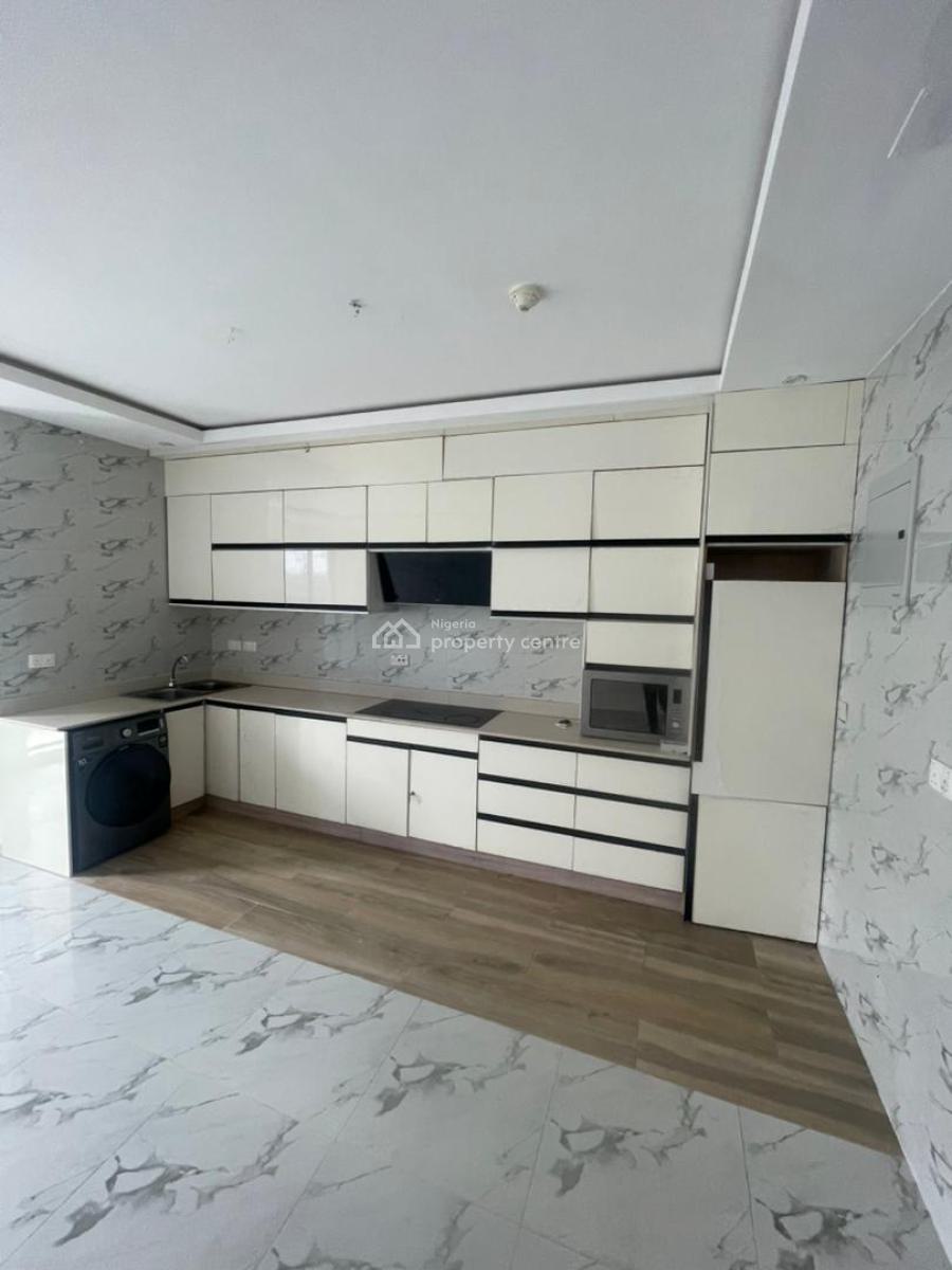 Service 2 Bedroom Apartment, Periwinkle Estate Off Freedom Way, Lekki, Lagos, Flat / Apartment for Rent