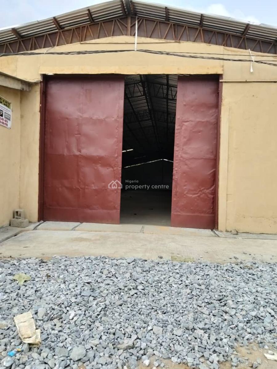 1,200sqm Warehouse with 900sqm Warehouse, Airport Road, Ajao Estate, Oshodi, Lagos, Warehouse for Rent