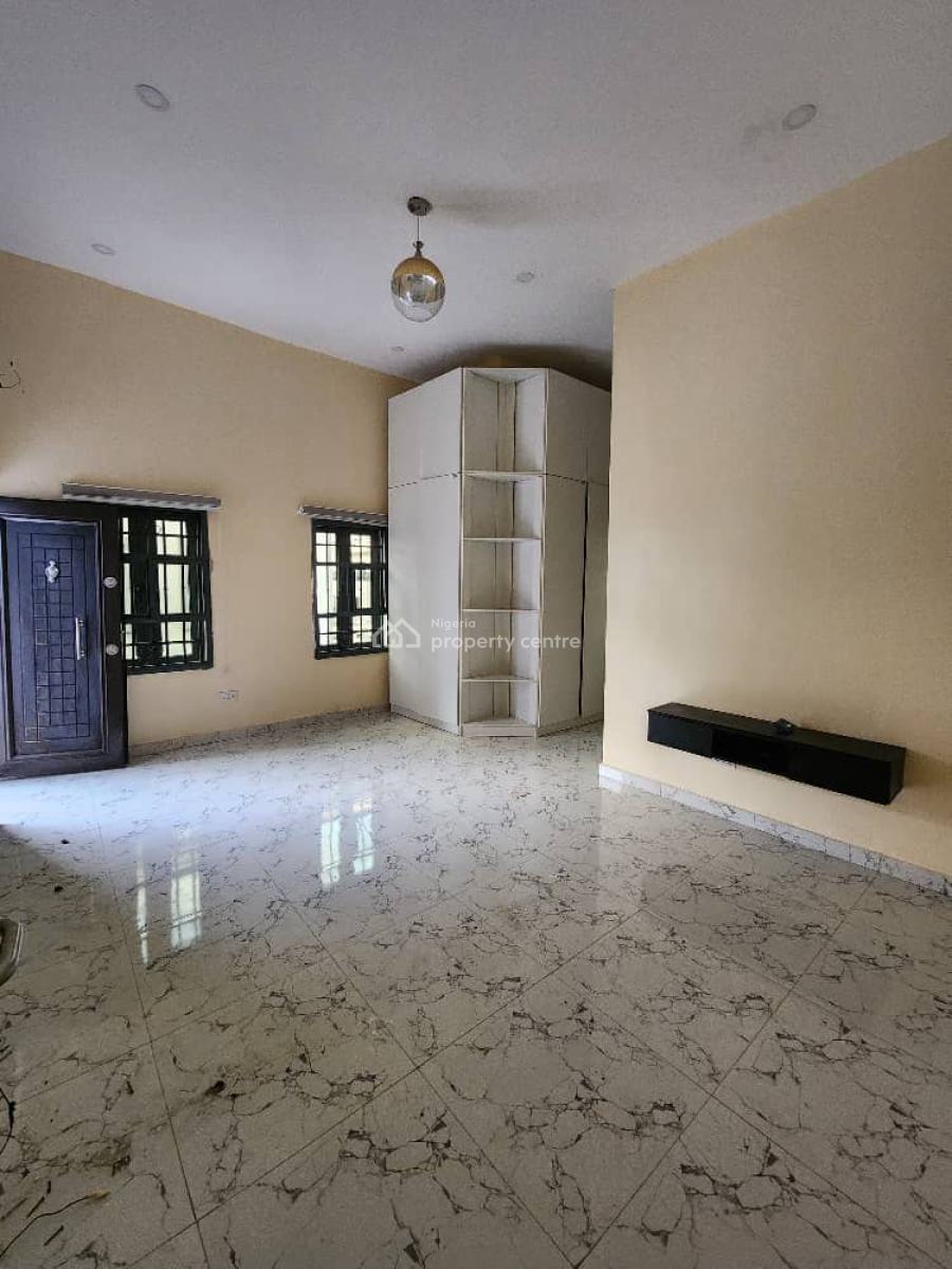 3 Bedroom Semi Detached Duplex with a Spacious Bq, Ikate, Lekki, Lagos, Semi-detached Duplex for Rent