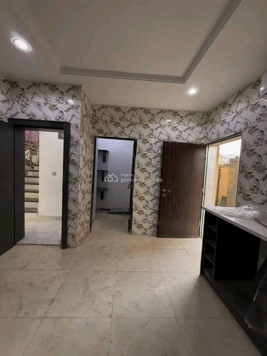 Standard Luxury 4 Bedroom Terrace Duplex with a Bq, Jahi, Abuja, Terraced Duplex for Rent
