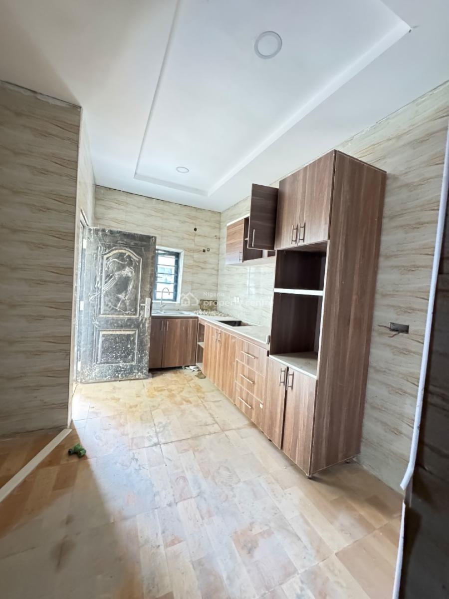 Ditress Sell Brand New Lovely Spacious 3 Bedroom Apartment with Bq, Orchid Road Lekki Before Round About, Lekki, Lagos, Block of Flats for Sale