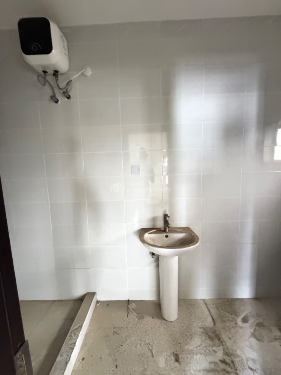 Ditress Sell Brand New Lovely Spacious 3 Bedroom Apartment with Bq, Orchid Road Lekki Before Round About, Lekki, Lagos, Block of Flats for Sale