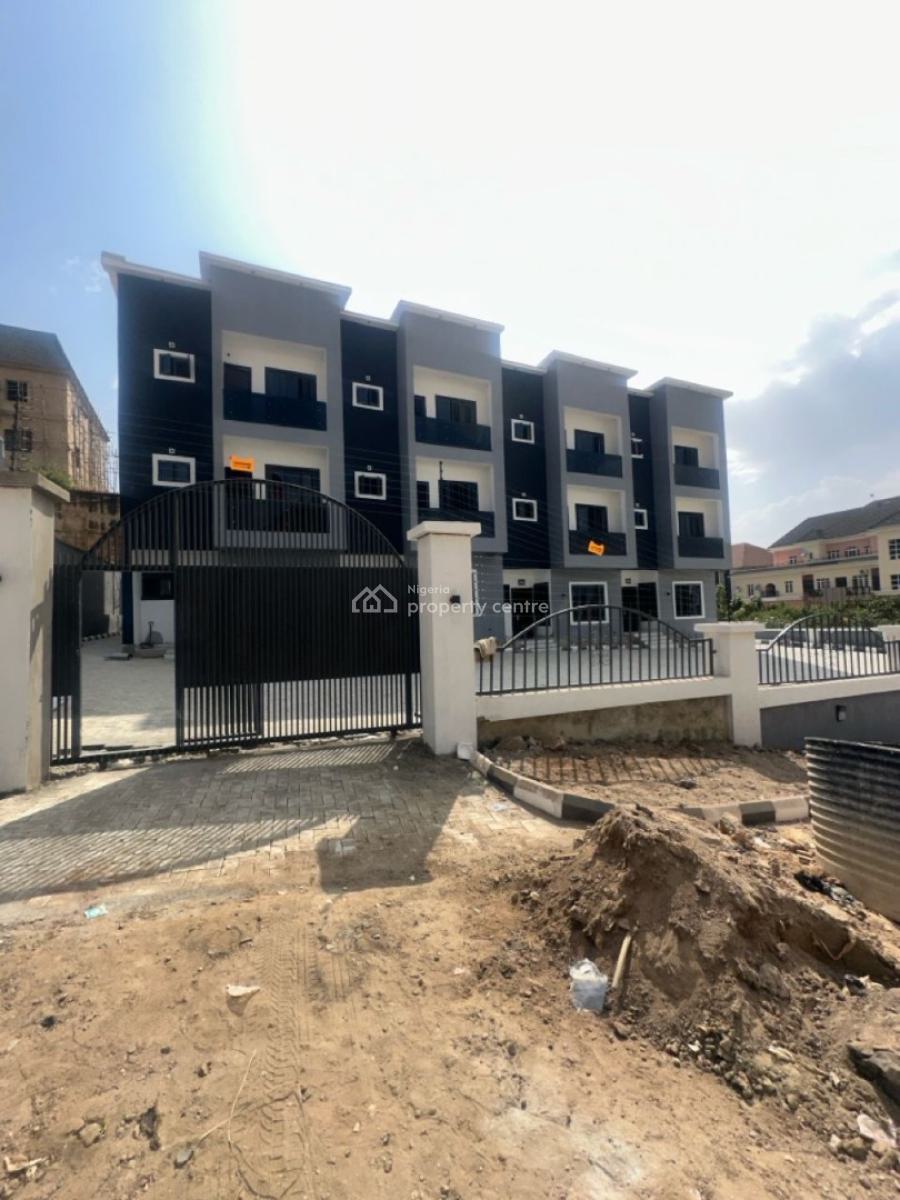 Four Bedroom Terrace Duplex, Guzape District, Abuja, Terraced Duplex for Sale