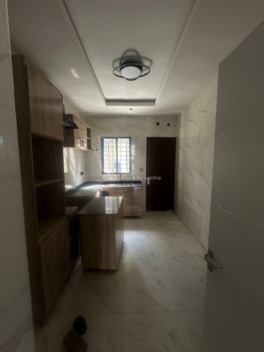 Four Bedroom Terrace Duplex, Guzape District, Abuja, Terraced Duplex for Sale