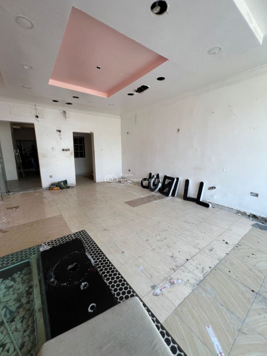 Lovely Shop Space, Off Admiralty Way, Lekki Phase 1, Lekki, Lagos, Shop for Rent