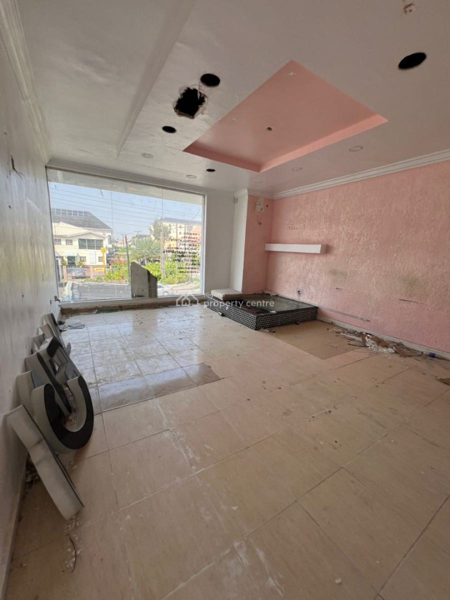 Spacious Shop Space, Off Admiralty Way, Lekki Phase 1, Lekki, Lagos, Shop for Rent