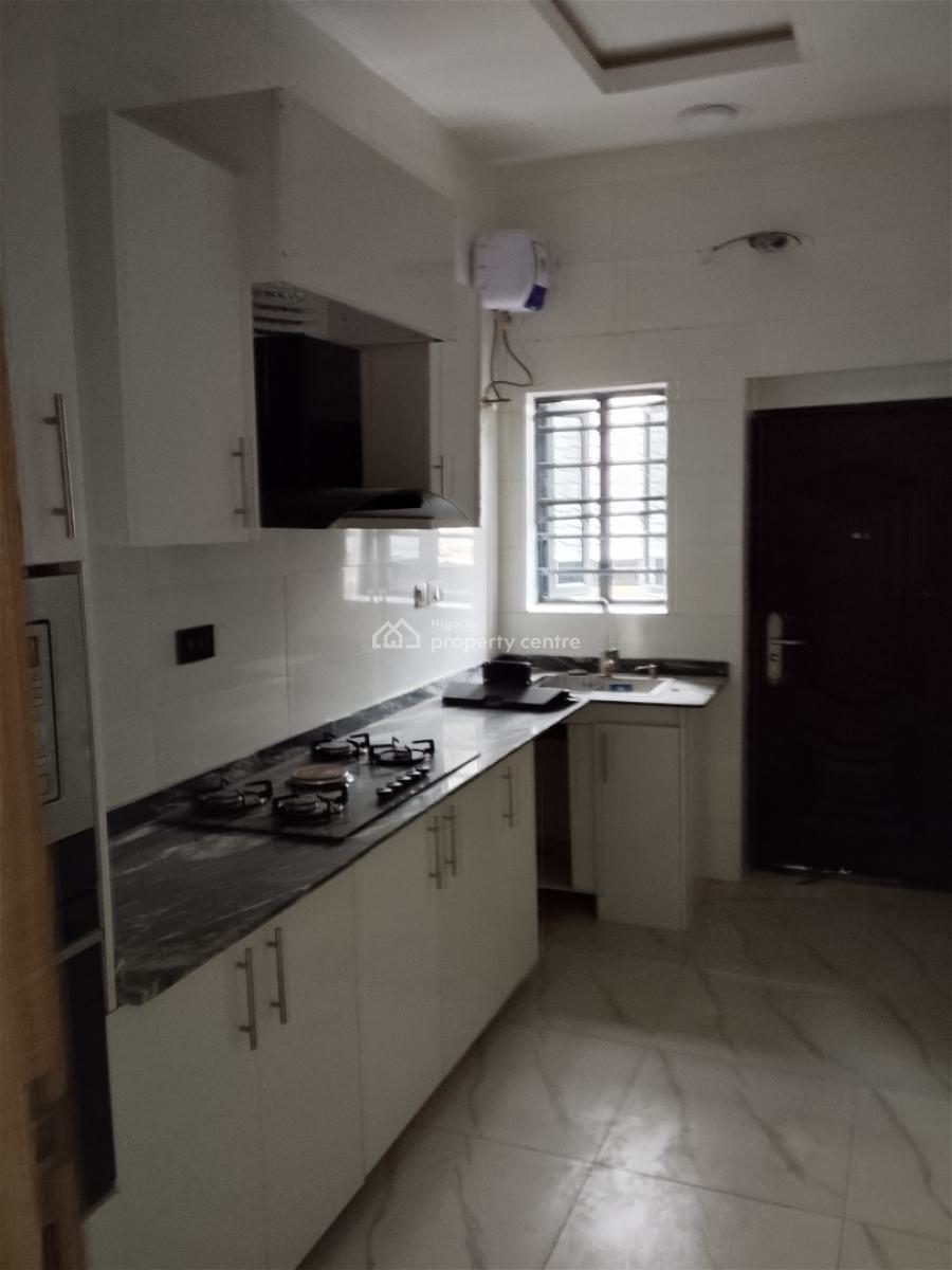 This Is a Lovely 2bed Apartment, Spg, Ologolo, Lekki, Lagos, Flat / Apartment for Sale
