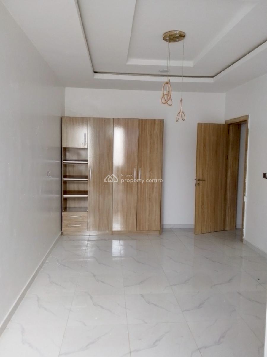 This Is a Lovely 2bed Apartment, Spg, Ologolo, Lekki, Lagos, Flat / Apartment for Sale