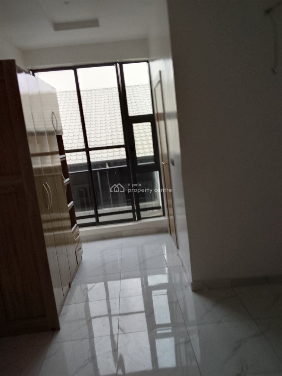 This Is a Lovely 2bed Apartment, Spg, Ologolo, Lekki, Lagos, Flat / Apartment for Sale