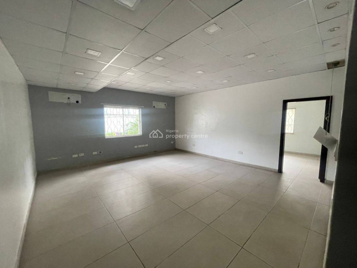 10 Bedroom Detached House with 2 Rooms Service Quarters, Victoria Island (vi), Lagos, Detached Duplex for Rent