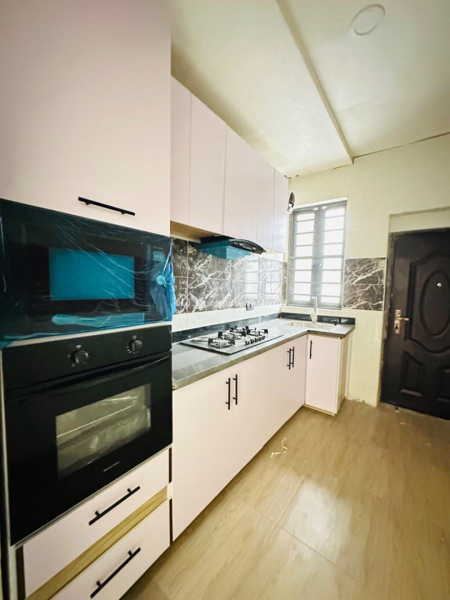 Beautifully Built 1 Bedroom Apartment with Pool, Gym & Playground, Ologolo, Lekki, Lagos, Flat / Apartment for Rent