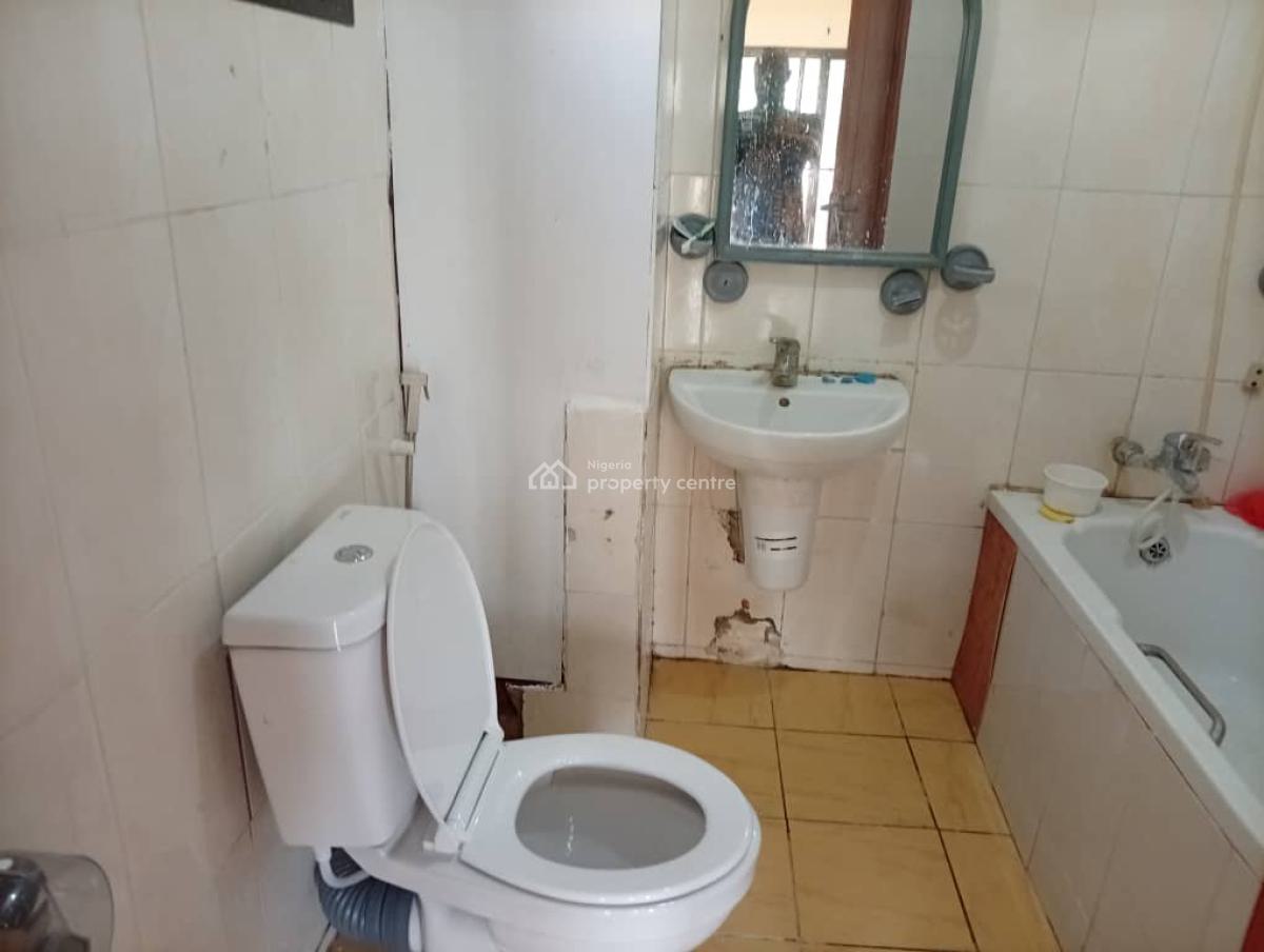 Serviced 3 Bedroom with a Room Bq and Great Facilities, Victoria Island (vi), Lagos, Flat / Apartment for Rent