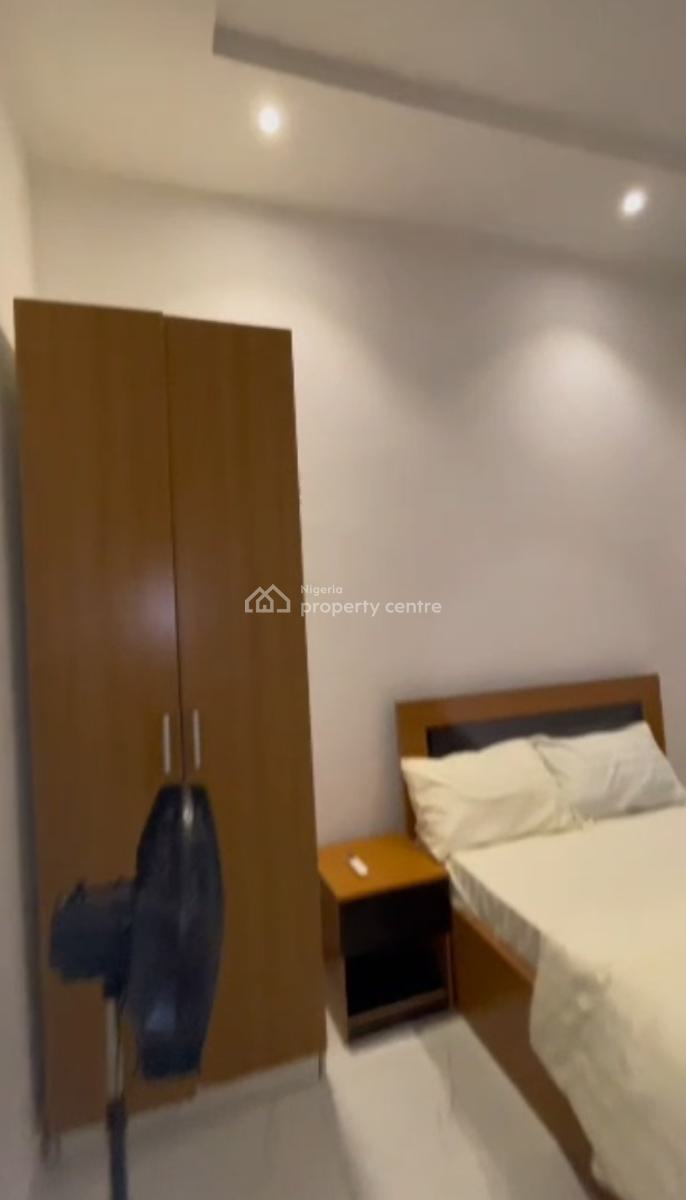 Distress Spacious 4 Bedrooms Terraced Duplex, Parliament Estate Harris Drive Besides Vgc, Lekki, Lagos, Terraced Duplex for Sale