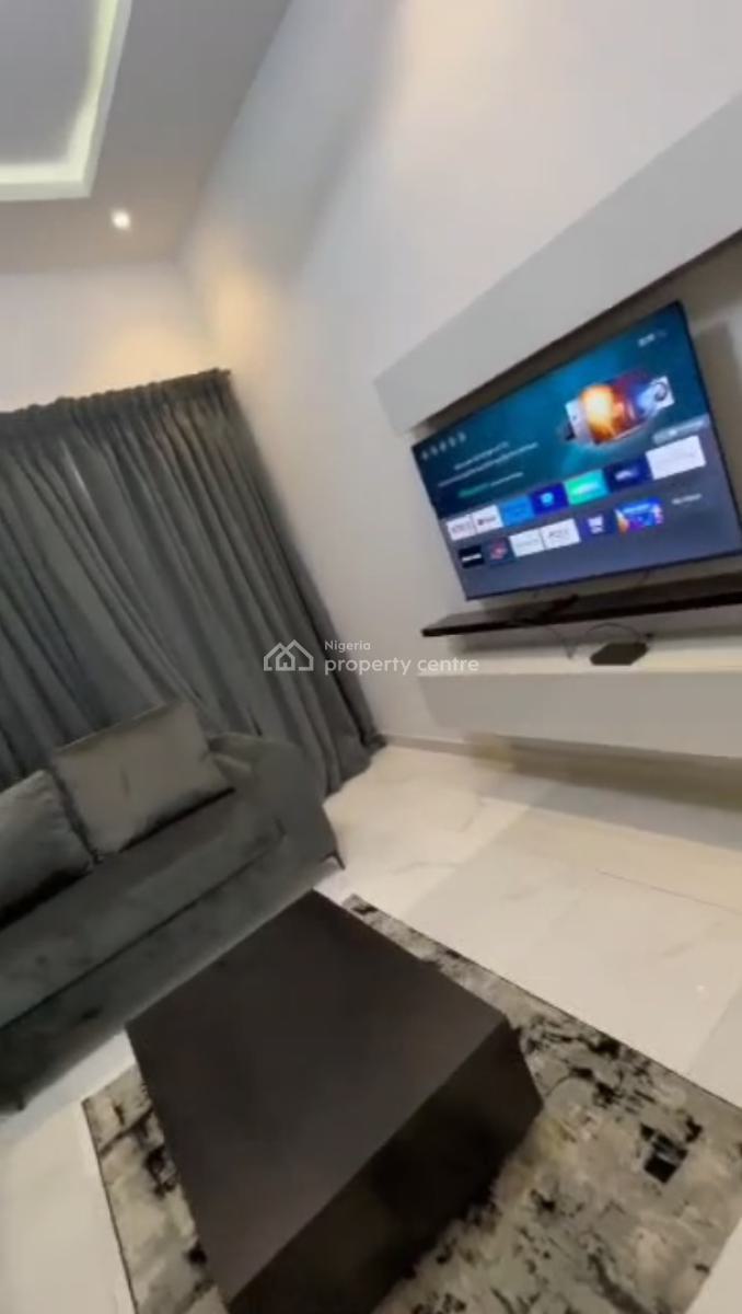 Distress Spacious 4 Bedrooms Terraced Duplex, Parliament Estate Harris Drive Besides Vgc, Lekki, Lagos, Terraced Duplex for Sale