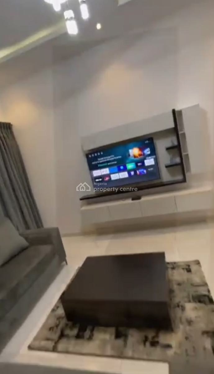 Distress Spacious 4 Bedrooms Terraced Duplex, Parliament Estate Harris Drive Besides Vgc, Lekki, Lagos, Terraced Duplex for Sale