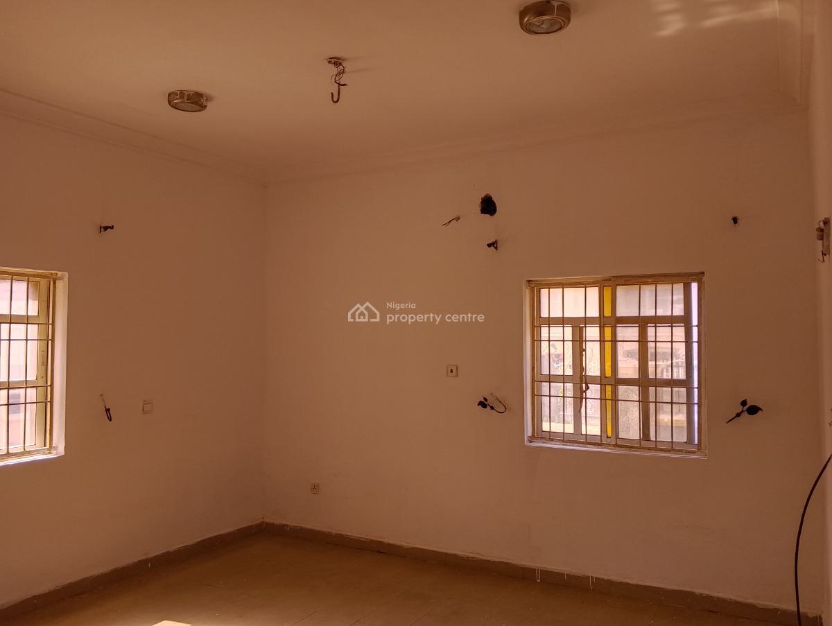 3 Bedrooms Flat, Nnaemeka Kalu Street, Durumi, Abuja, Flat / Apartment for Rent