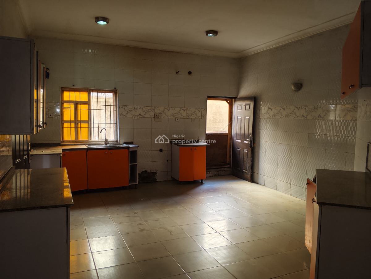 3 Bedrooms Flat, Nnaemeka Kalu Street, Durumi, Abuja, Flat / Apartment for Rent