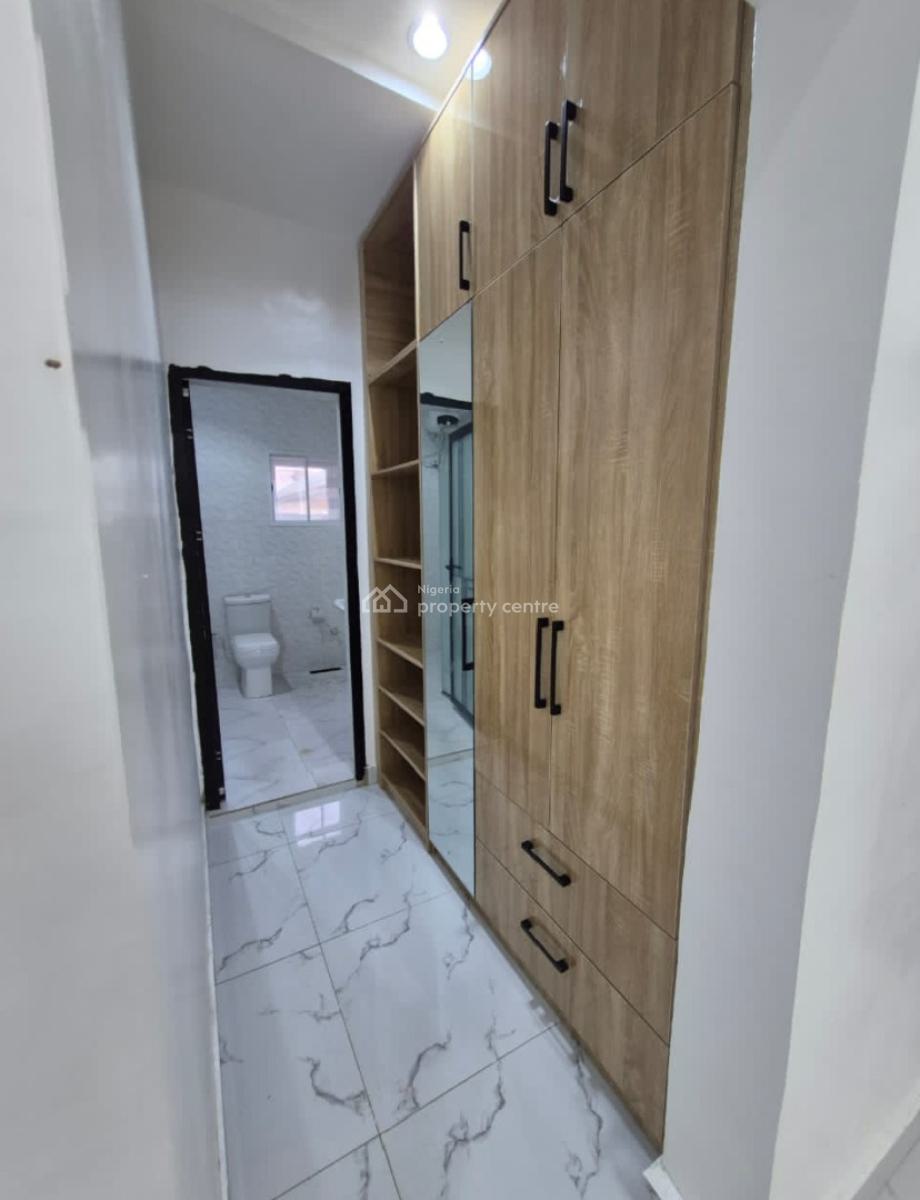Newly 4 Bedrom Detached Duplex + 2 Bq, Omole Phase 2, Ikeja, Lagos, Semi-detached Duplex for Rent