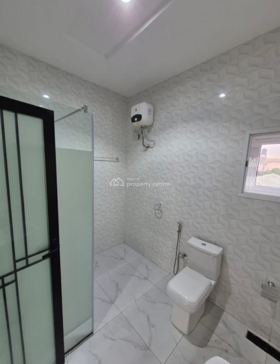 Newly 4 Bedrom Detached Duplex + 2 Bq, Omole Phase 2, Ikeja, Lagos, Semi-detached Duplex for Rent