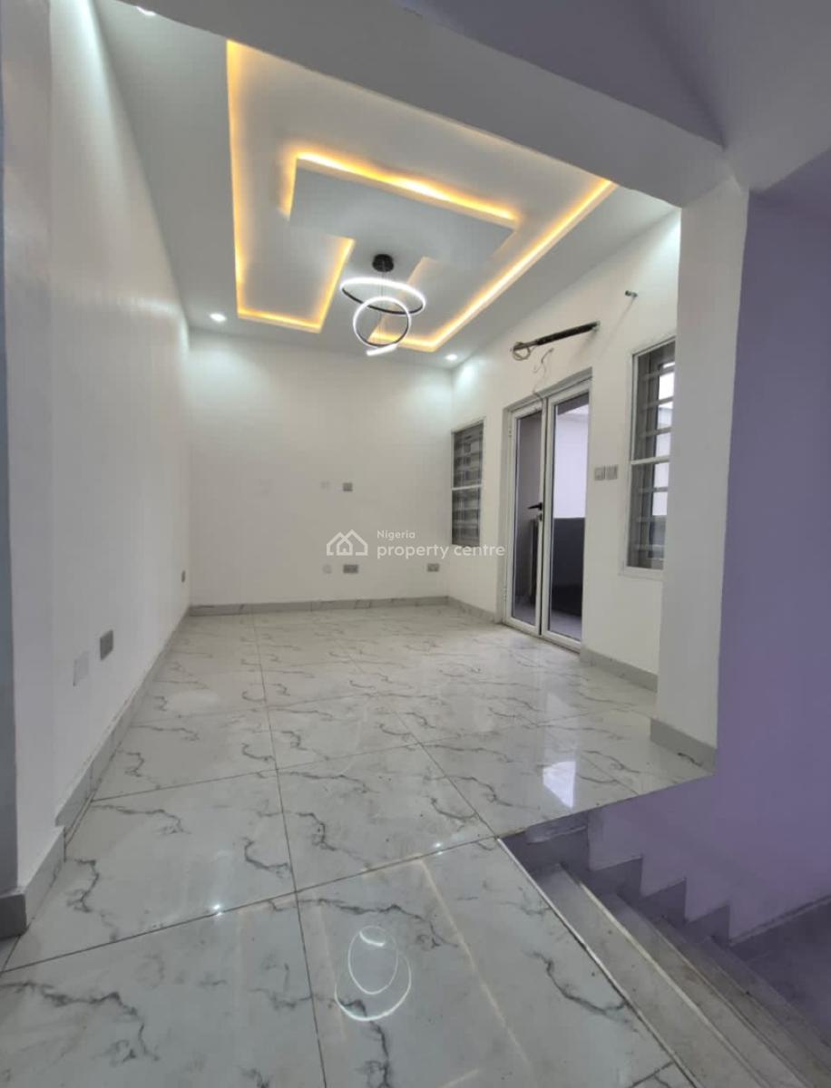 Newly 4 Bedrom Detached Duplex + 2 Bq, Omole Phase 2, Ikeja, Lagos, Semi-detached Duplex for Rent