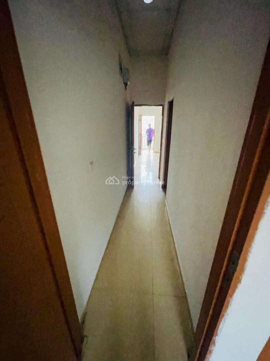 Luxury One Bedroom Apartment with 2 Toilets (upstairs), Ogidan, Sangotedo, Ajah, Lagos, Flat / Apartment for Rent