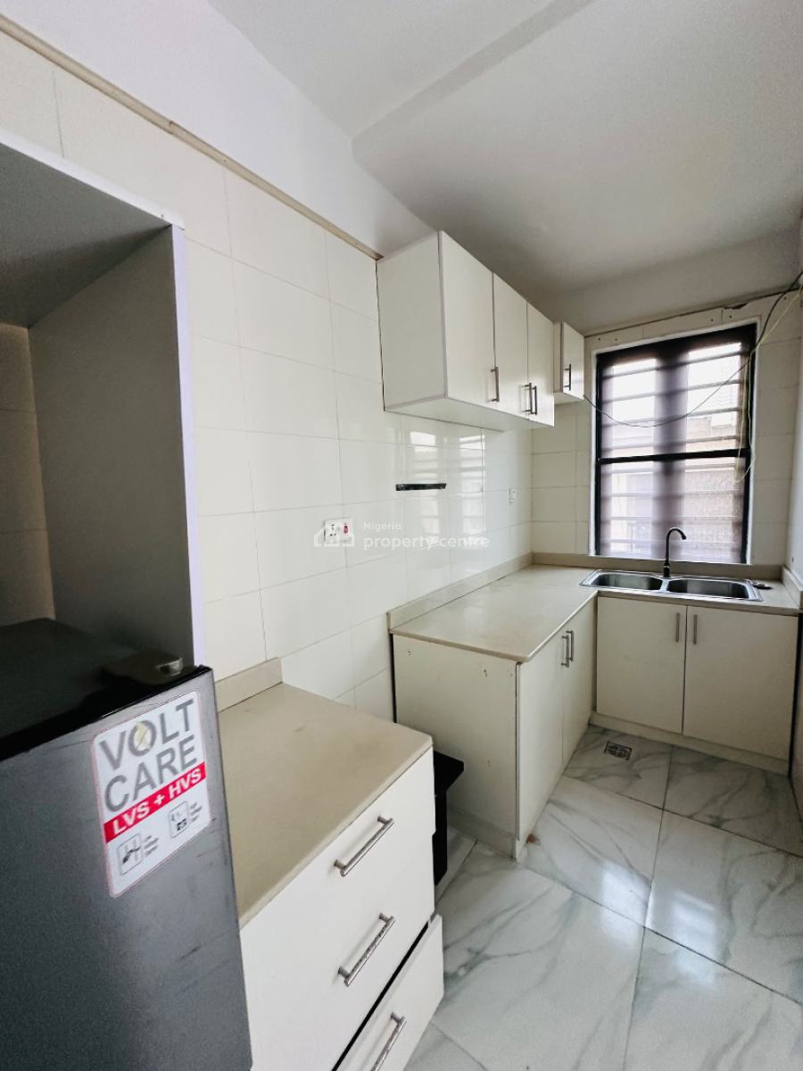 Neatly Built 2 Bedroom Apartment, Ologolo, Lekki, Lagos, Flat / Apartment for Rent