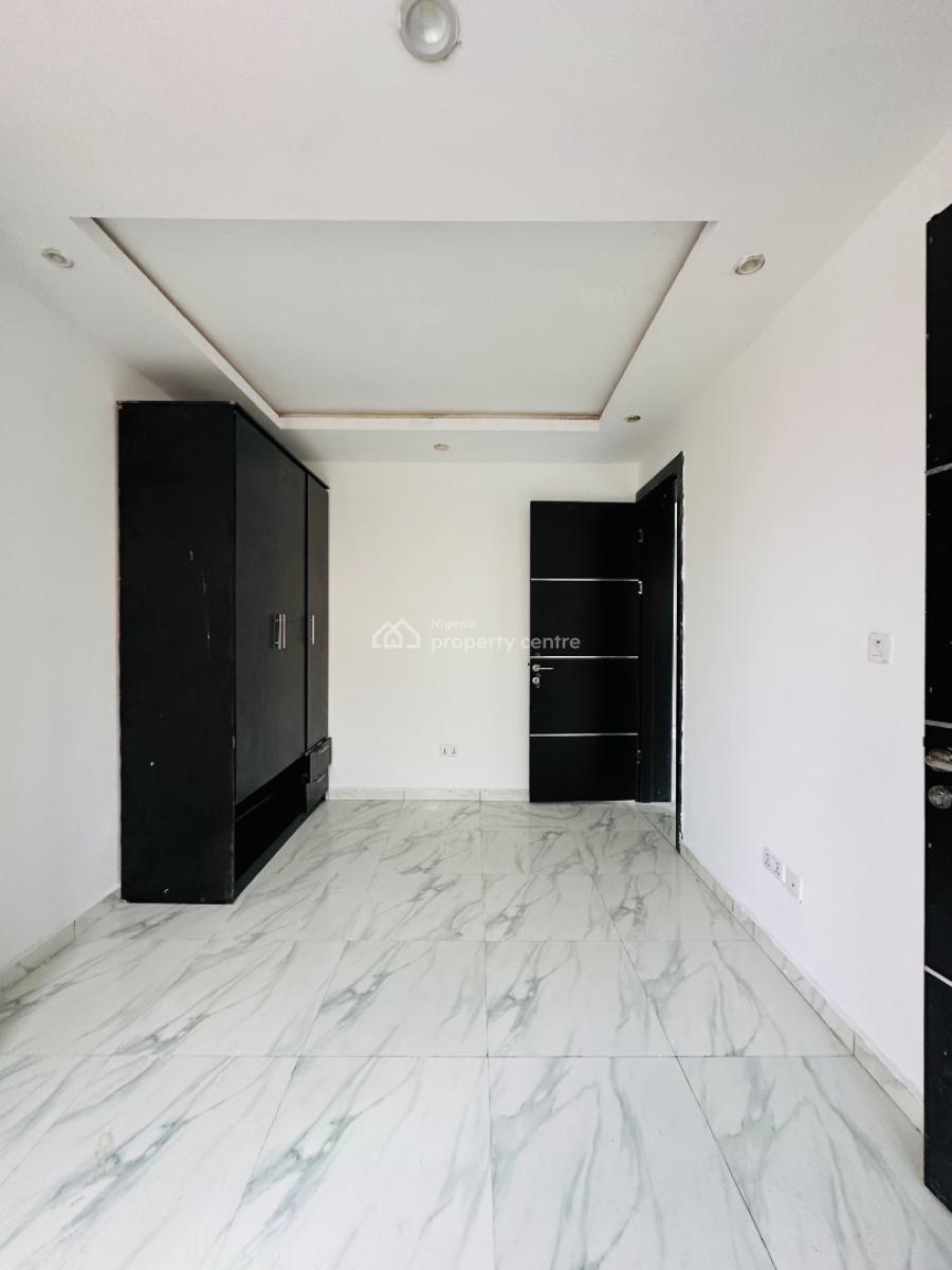 Neatly Built 2 Bedroom Apartment, Ologolo, Lekki, Lagos, Flat / Apartment for Rent