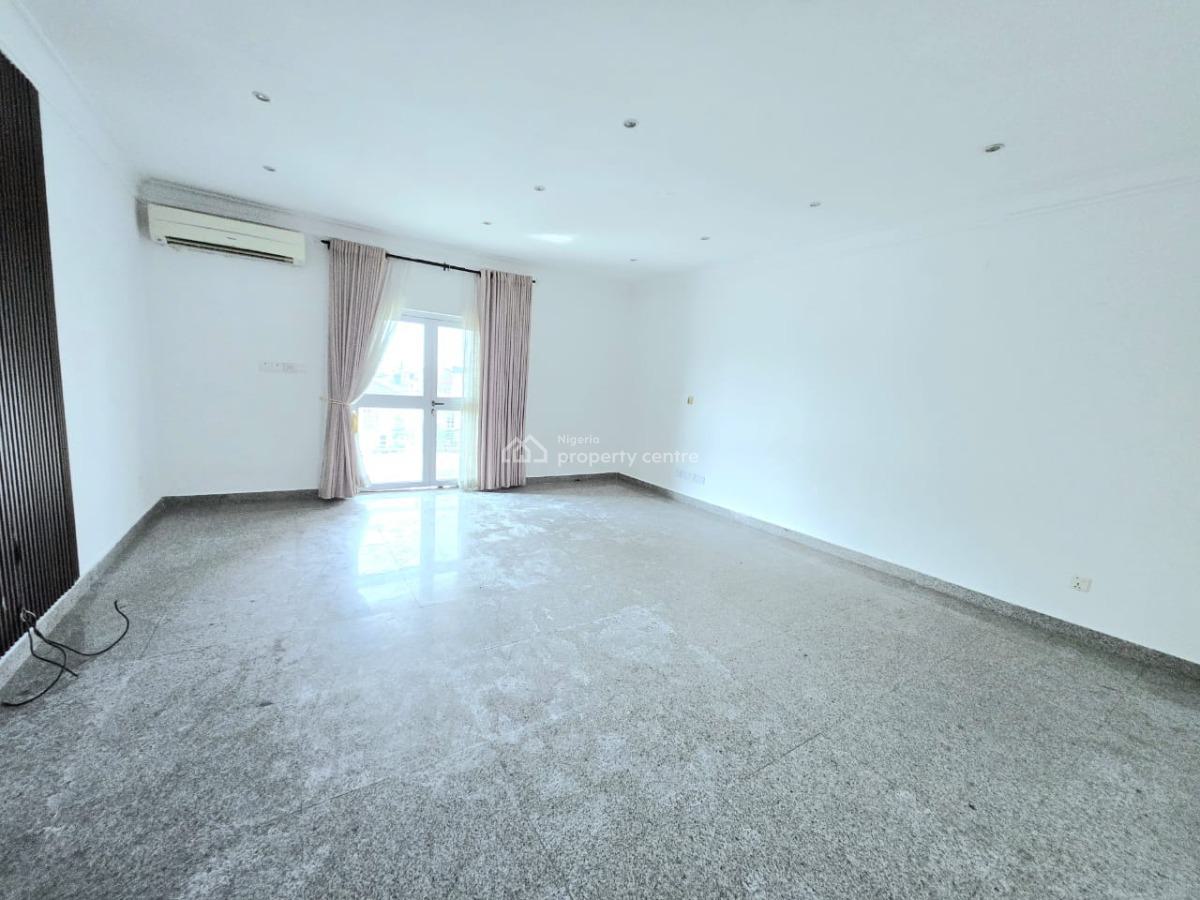 Well Maintained 2-bedroom Penthouse Apartment, Lekki Phase 1, Lekki, Lagos, Flat / Apartment for Rent