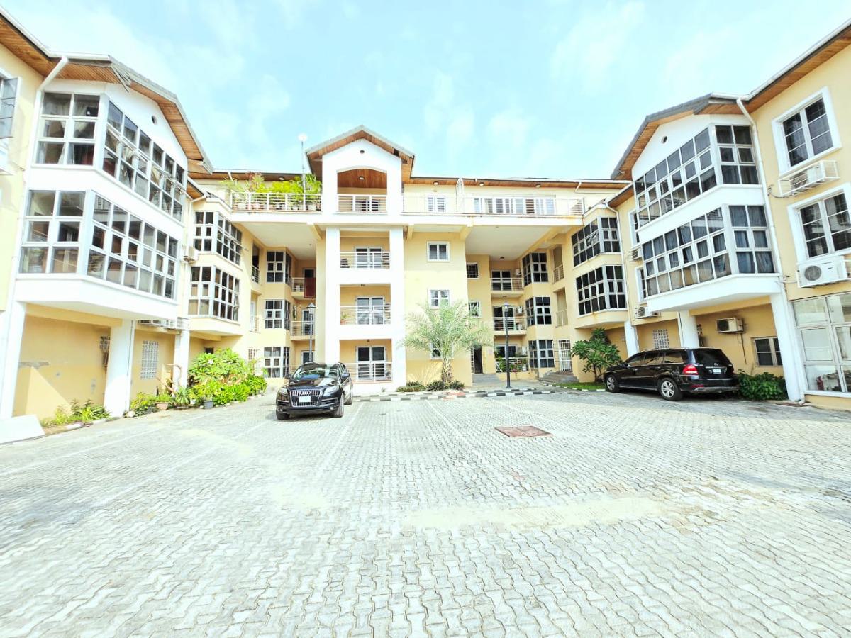 Well Maintained 2-bedroom Penthouse Apartment, Lekki Phase 1, Lekki, Lagos, Flat / Apartment for Rent