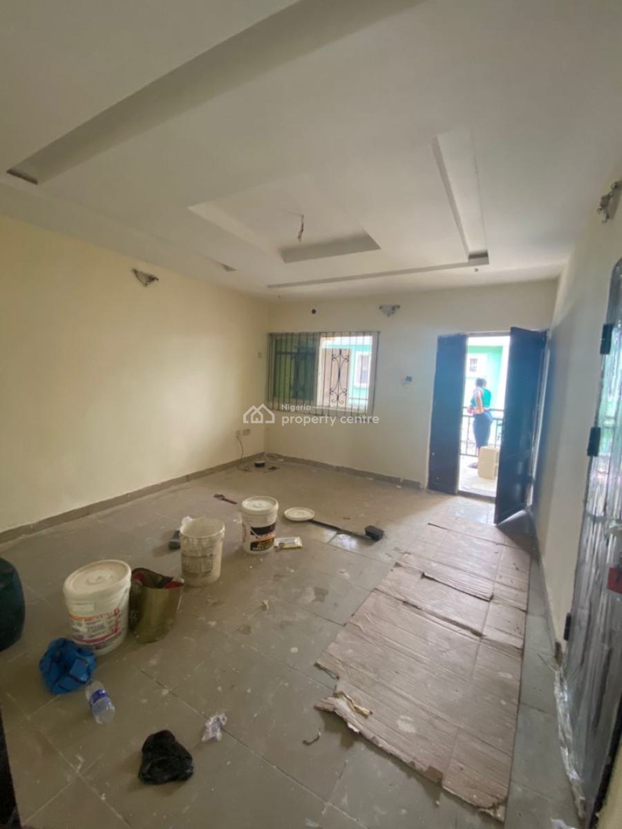 Renovated 2 Bedroom Apartment in a Secured Location (upstairs), United Estate, Sangotedo, Ajah, Lagos, Flat / Apartment for Rent