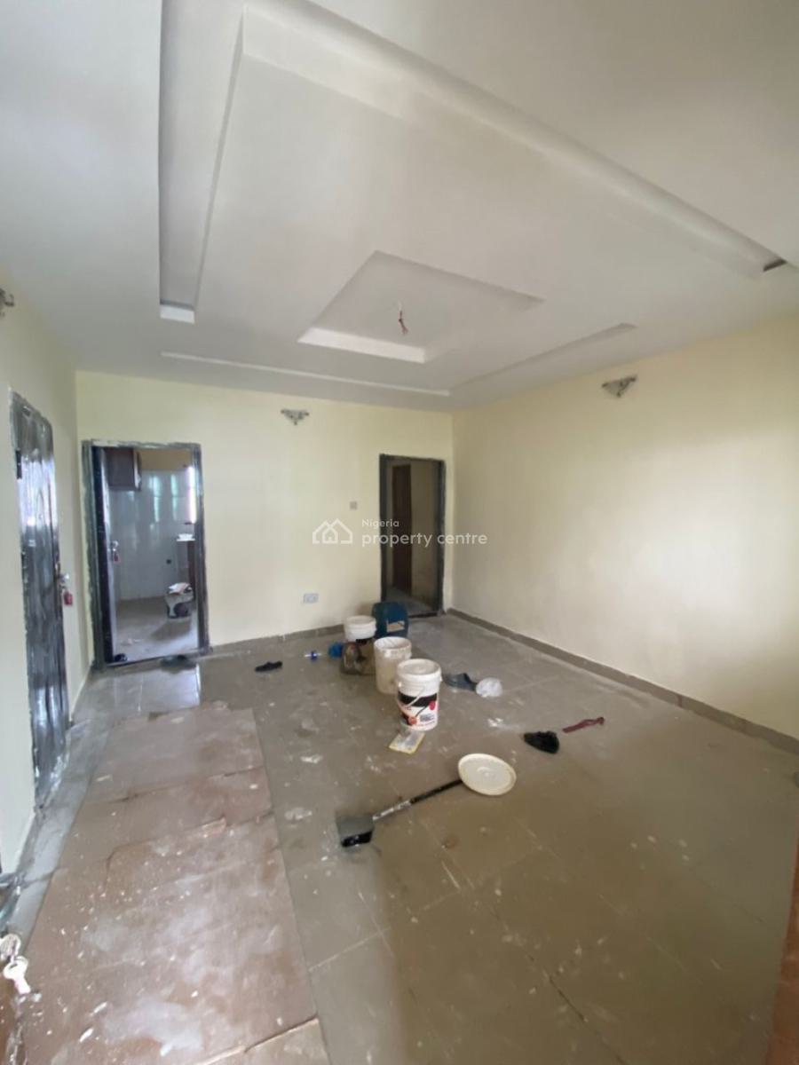 Renovated 2 Bedroom Apartment in a Secured Location (upstairs), United Estate, Sangotedo, Ajah, Lagos, Flat / Apartment for Rent