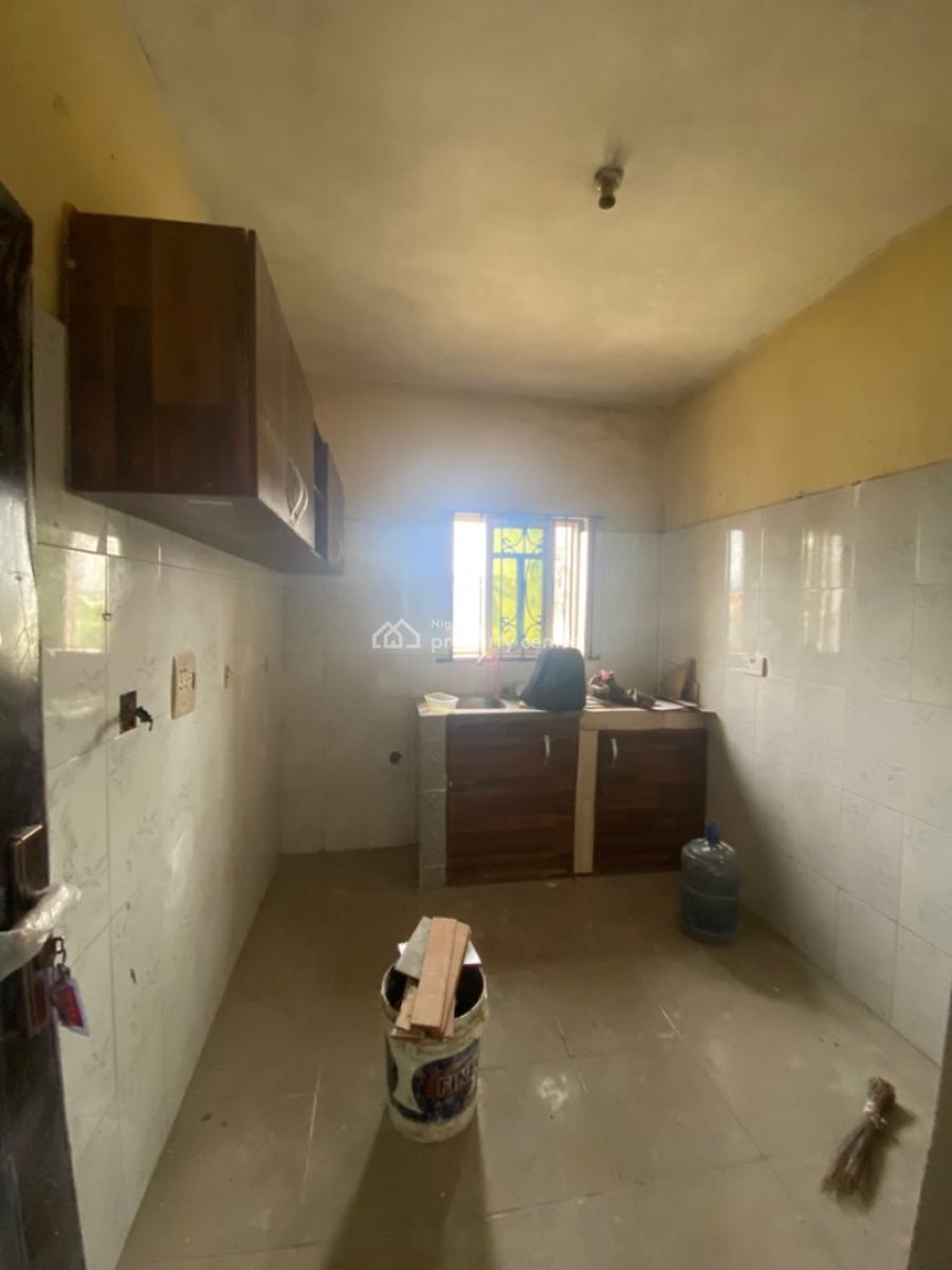 Renovated 2 Bedroom Apartment in a Secured Location (upstairs), United Estate, Sangotedo, Ajah, Lagos, Flat / Apartment for Rent