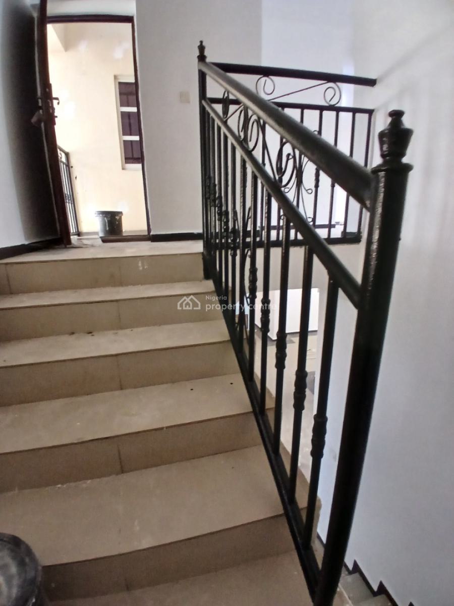 Newly Renovated 4 Bedrooms Semi Detached with Bq, Jabi, Abuja, Semi-detached Duplex for Rent